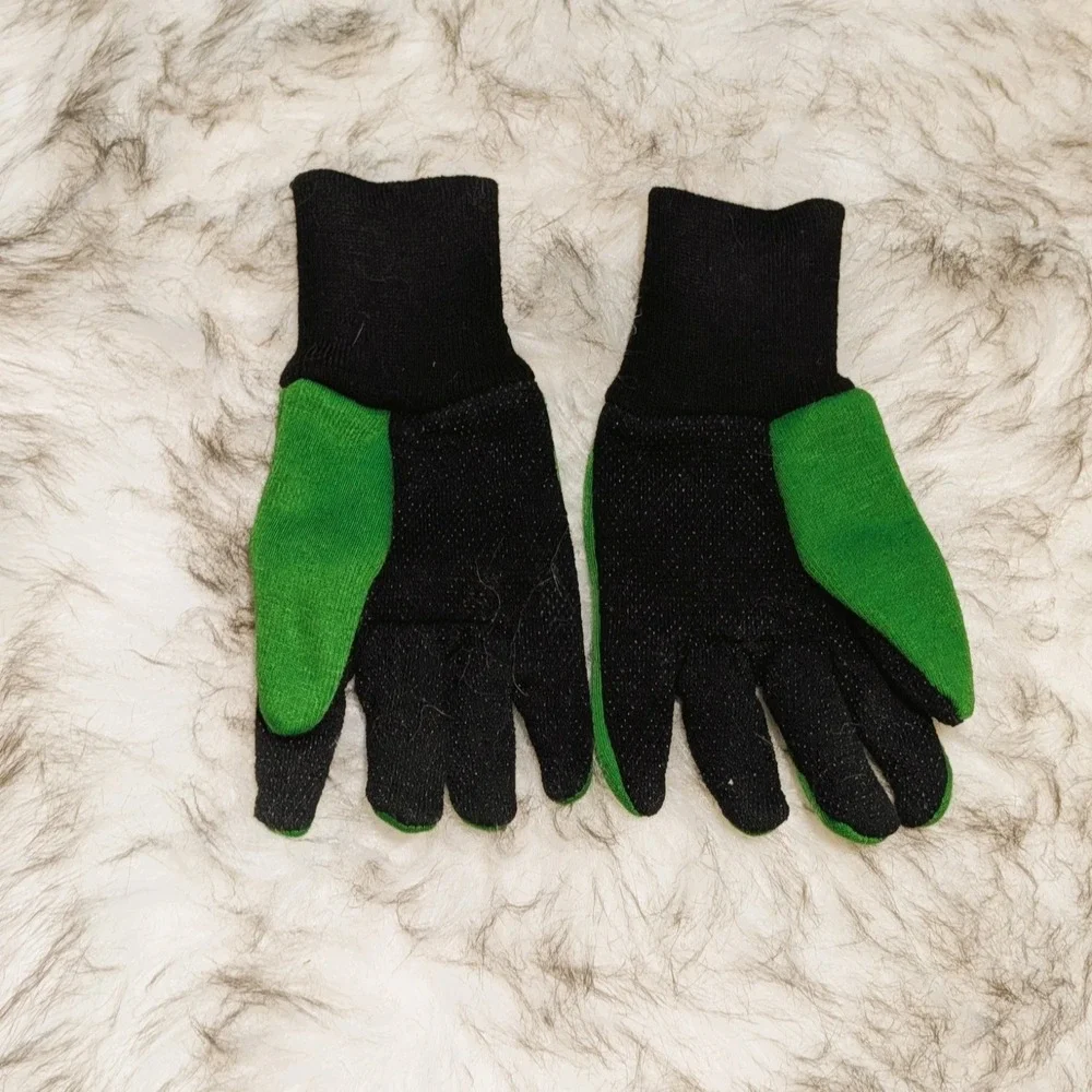 LP42386 John Deere Licensed Light-Duty Cotton Grip Gloves - Youth/Toddler